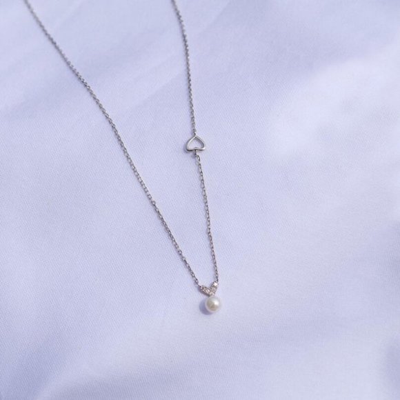 NEW 925 Sterling Silver Pearl Heart Necklace - Picture 6 of 8